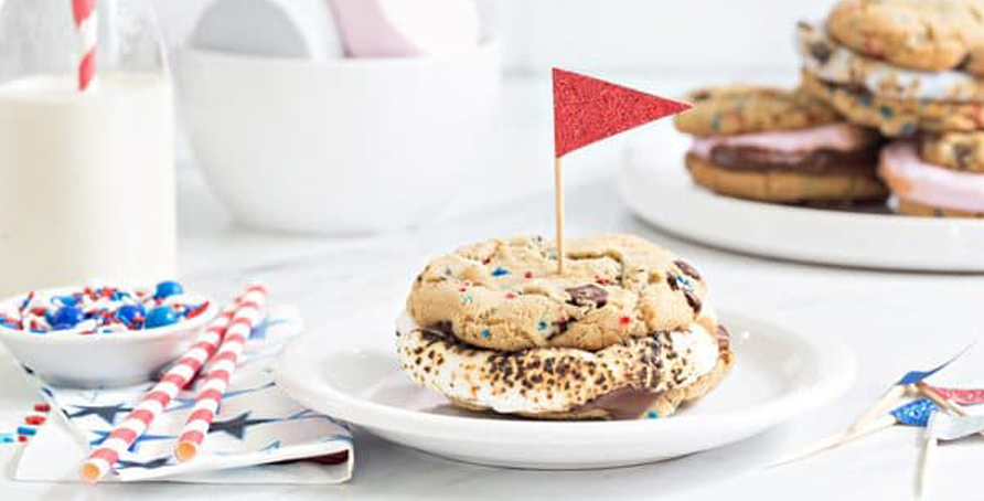 Chocolate Chip Cookies S'mores